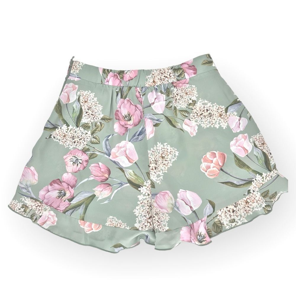 SHOW ME YOUR MUMU BOBBI SHORTS - PRIMAVERA FLORAL KNIT NWT- size M- cottagecore - Picture 4 of 7